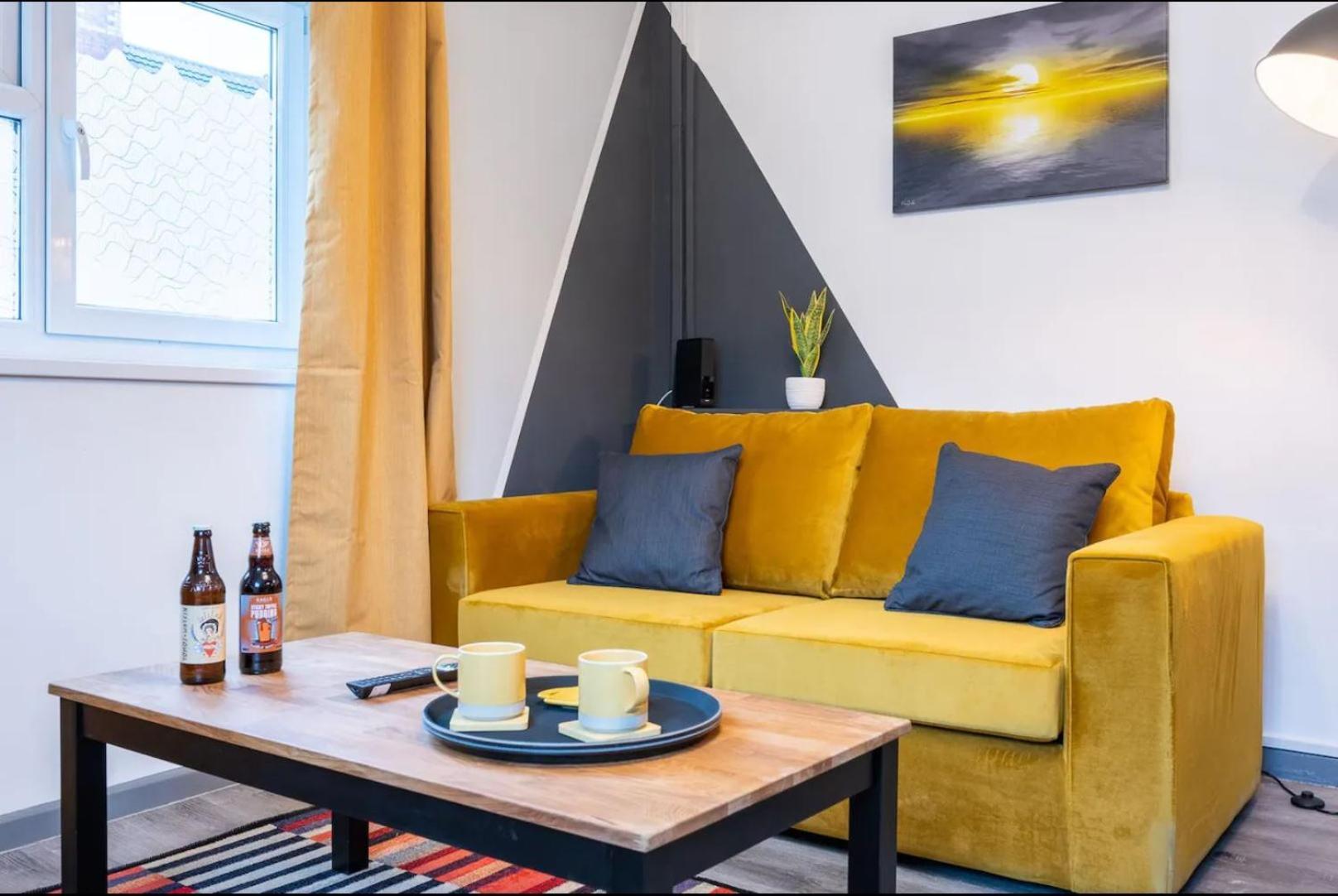 Stunning One Bedroom Apartments Near Shops & Central Cardiff Buitenkant foto